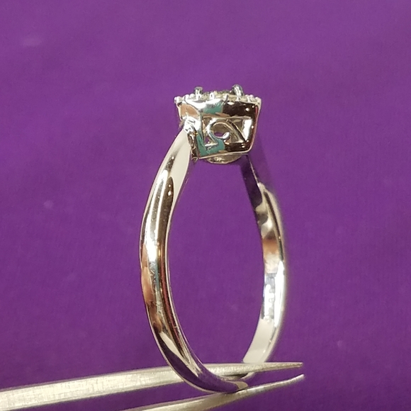 Genuine Diamond Heart shape Ring - Picture 5 of 12